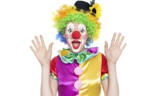 Woman clown – Keeping kids entertained and the boredom at bay